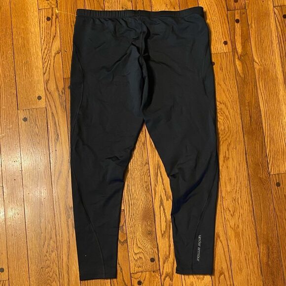 Under armour black cropped leggings and running shorts combo pack - Picture 8 of 9